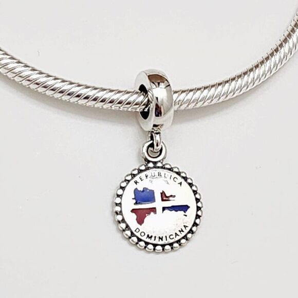 Pandora Dominican Republic Exclusive Dangle Charm - Picture 2 of 5